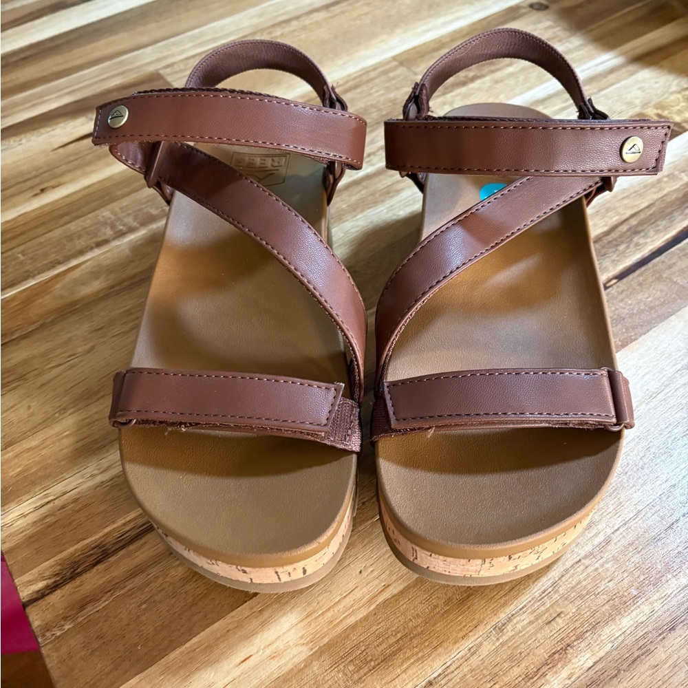 Reef Vista Higher Luna sz 6